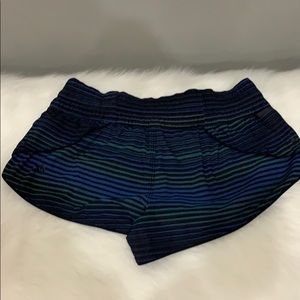 Lululemon reversible shorts. Size 6